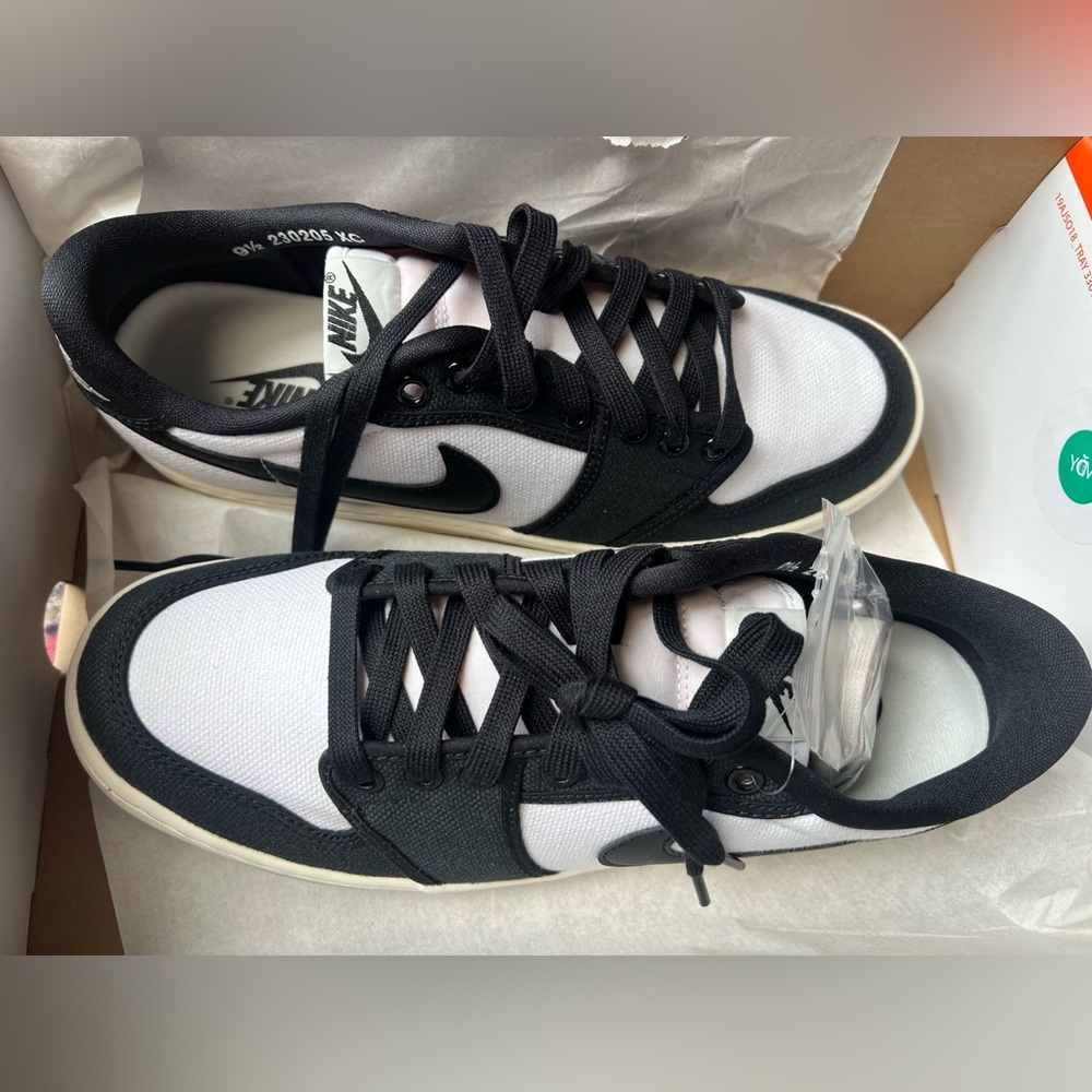 NIB Nike Men's AJKO Low 1 Shoes 9.5 panda